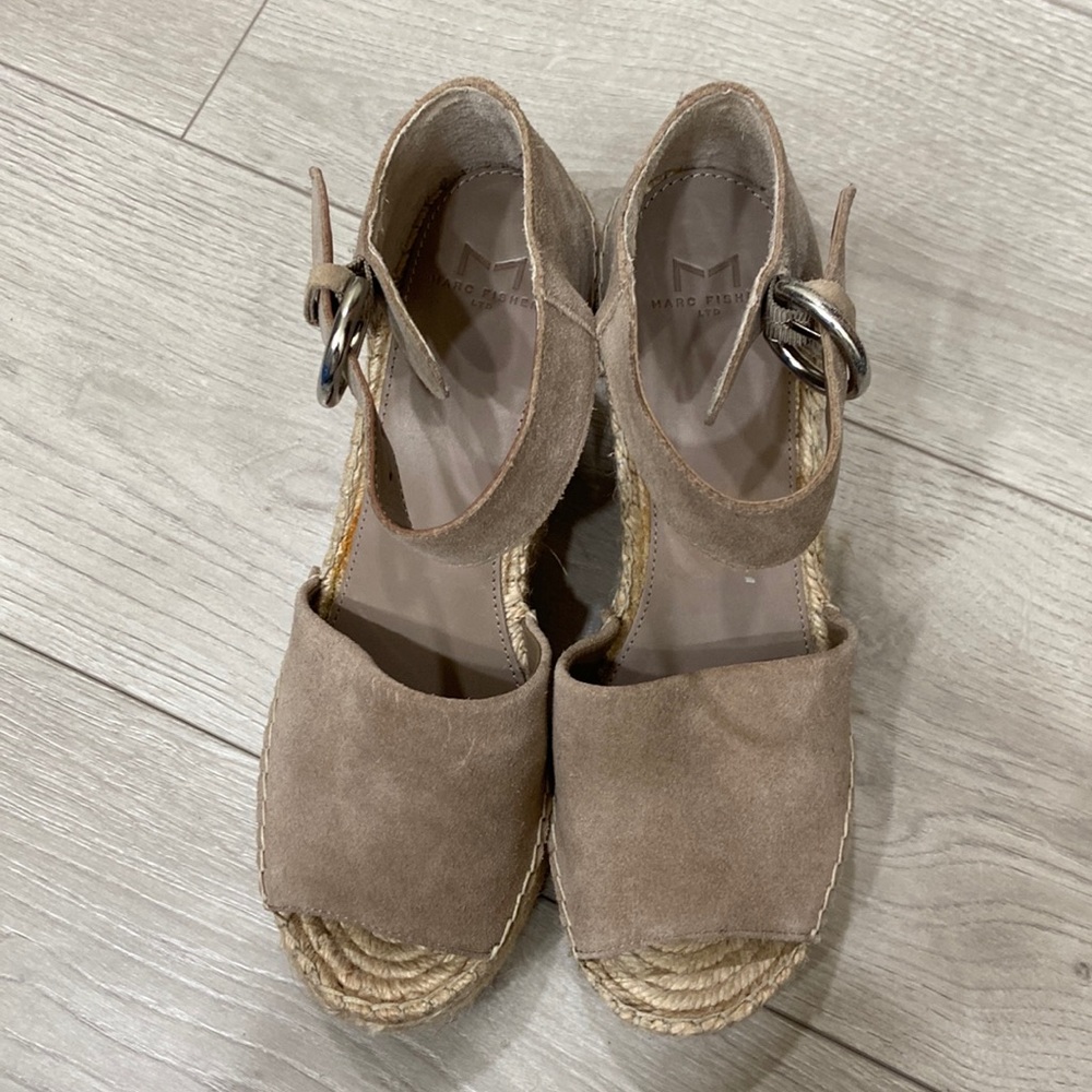Beautiful Suede Marc Fisher Wedges; Awesome Condition!